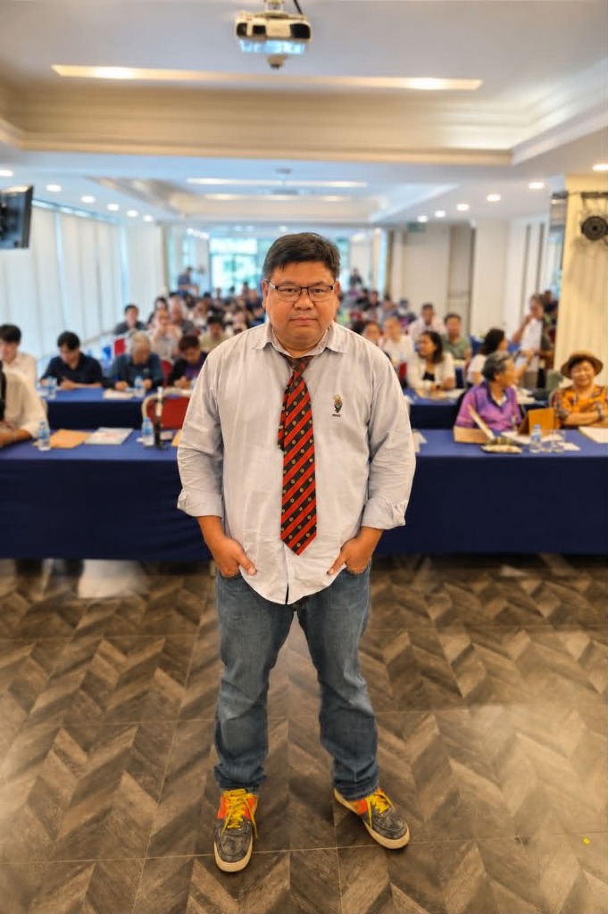 ชีพธรรม คำวิเศษณ์ — AI Coach & Instructor